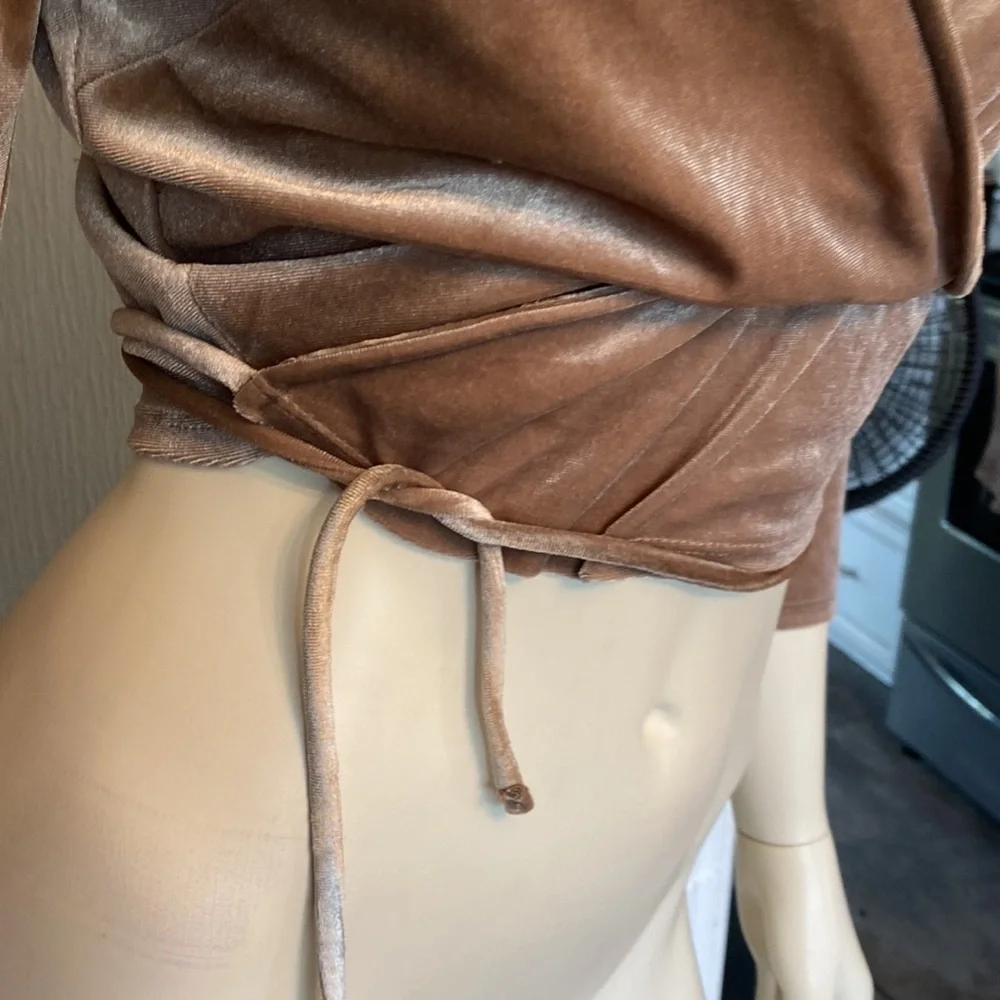 Forever 21 Top - Picture 5 of 5